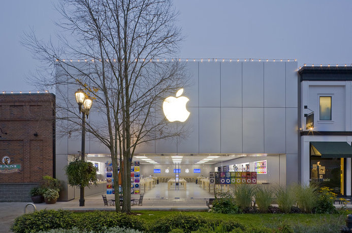 Address of Apple Store, University Village Washington DC 